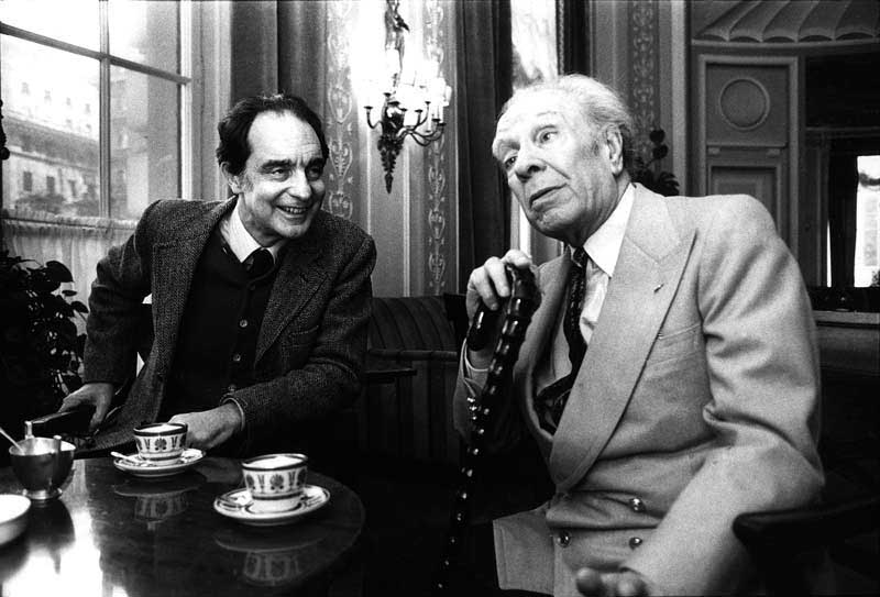 "Jorge Luis Borges ve Italo Calvino"